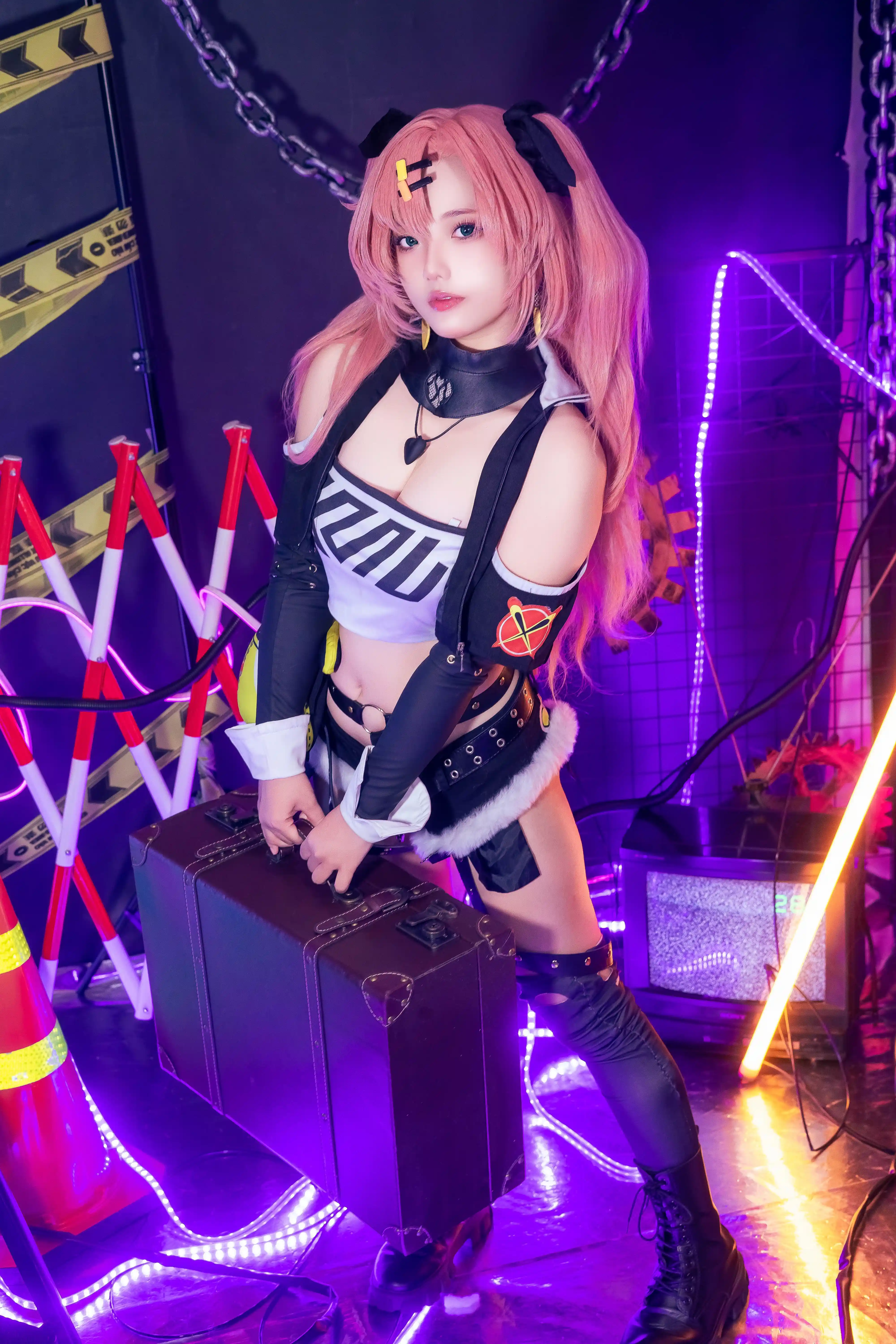 Messie Huang写真 cosplay Nicole Demara - Zenless Zone Zero (12).webp