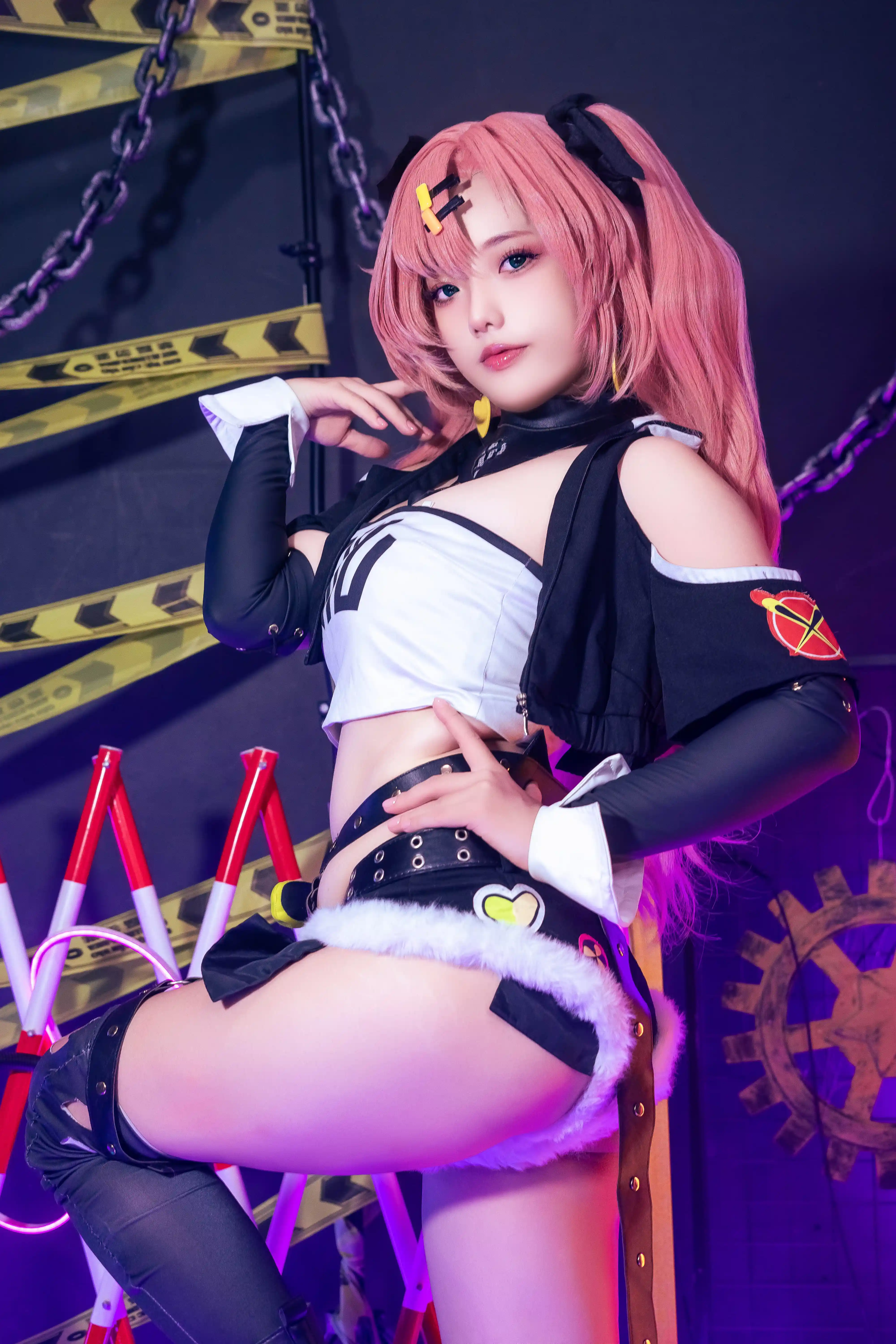 Messie Huang写真 cosplay Nicole Demara - Zenless Zone Zero (15).webp