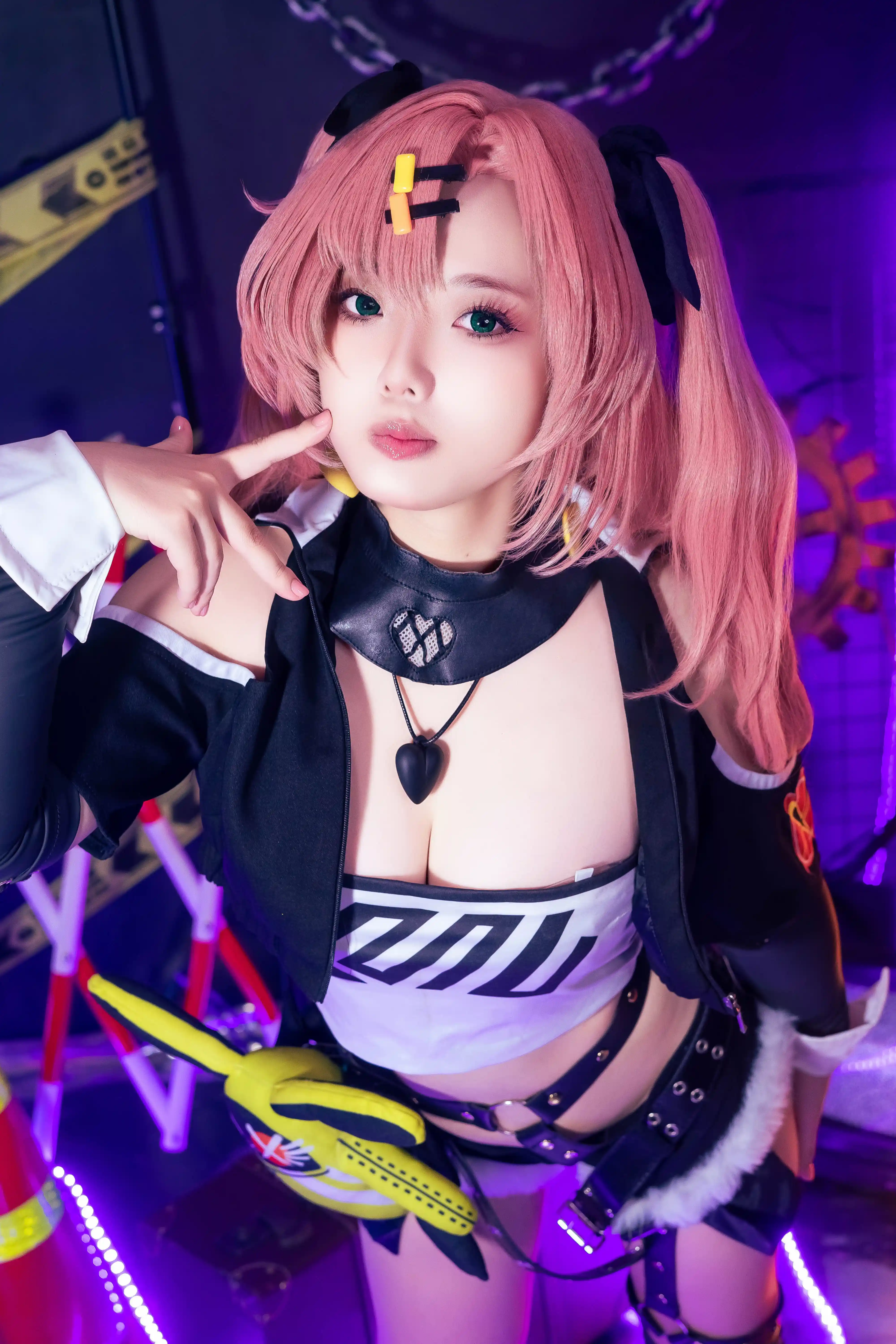 Messie Huang写真 cosplay Nicole Demara - Zenless Zone Zero (18).webp