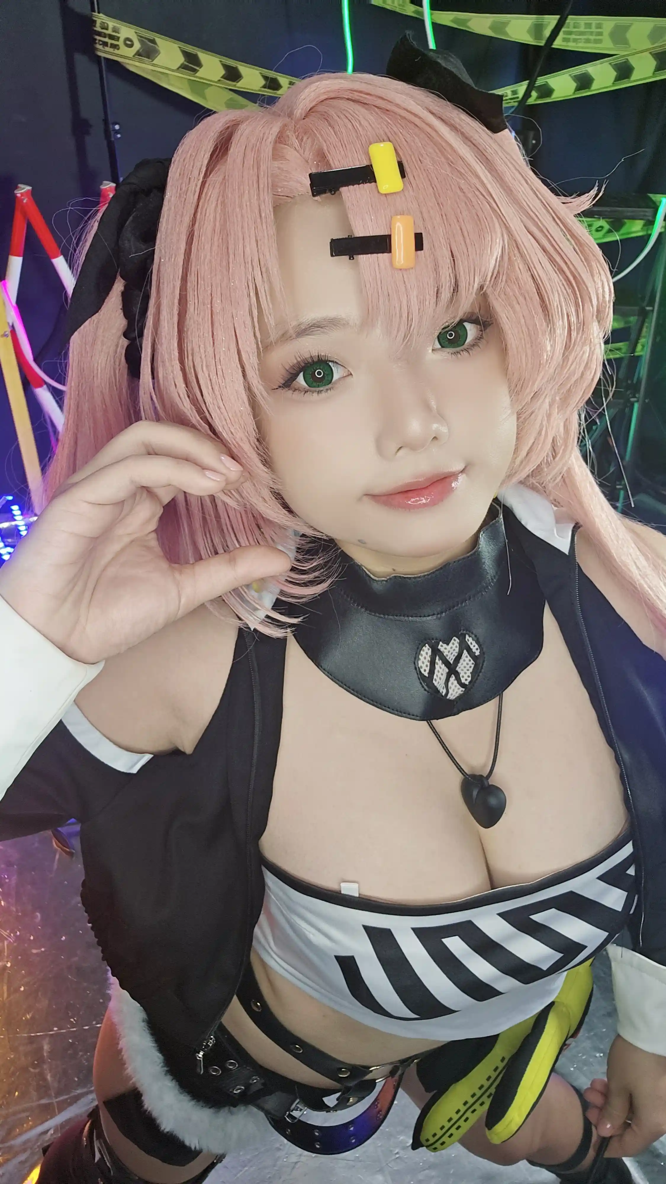 Messie Huang写真 cosplay Nicole Demara - Zenless Zone Zero (43).webp