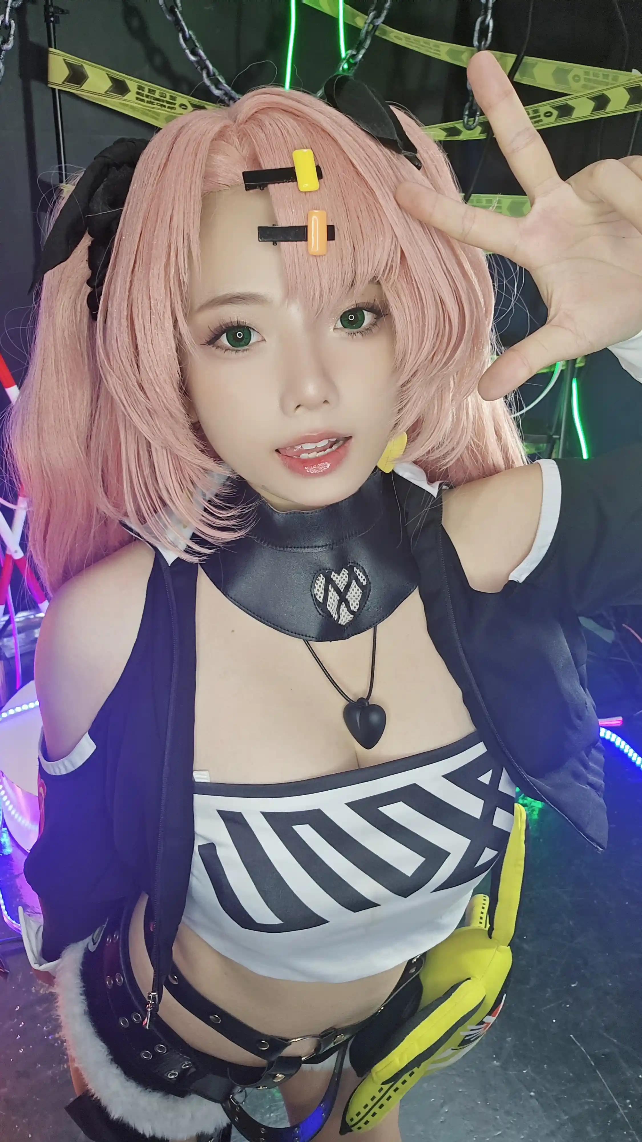 Messie Huang写真 cosplay Nicole Demara - Zenless Zone Zero (67).webp