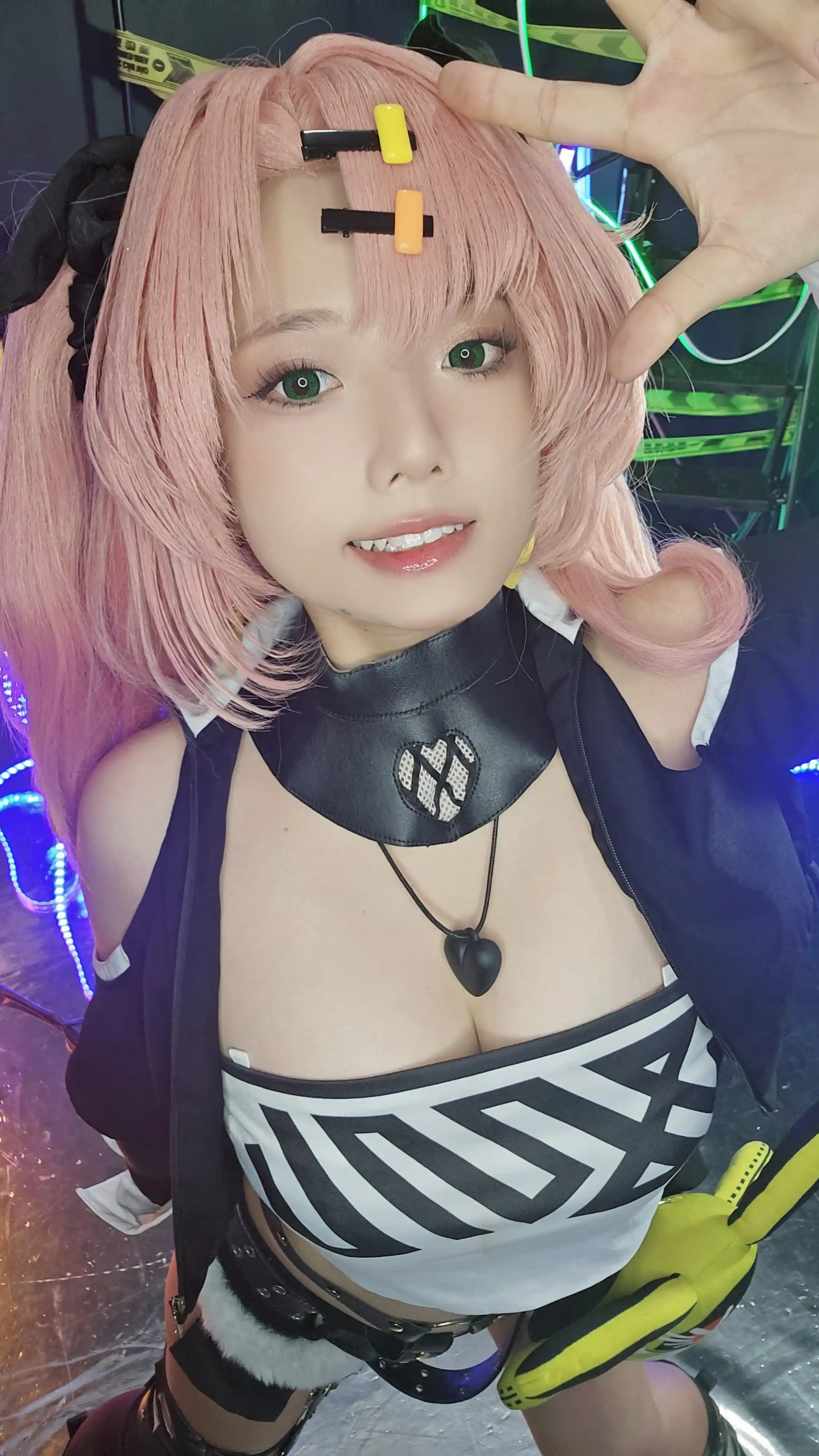 Messie Huang写真 cosplay Nicole Demara - Zenless Zone Zero (79).webp