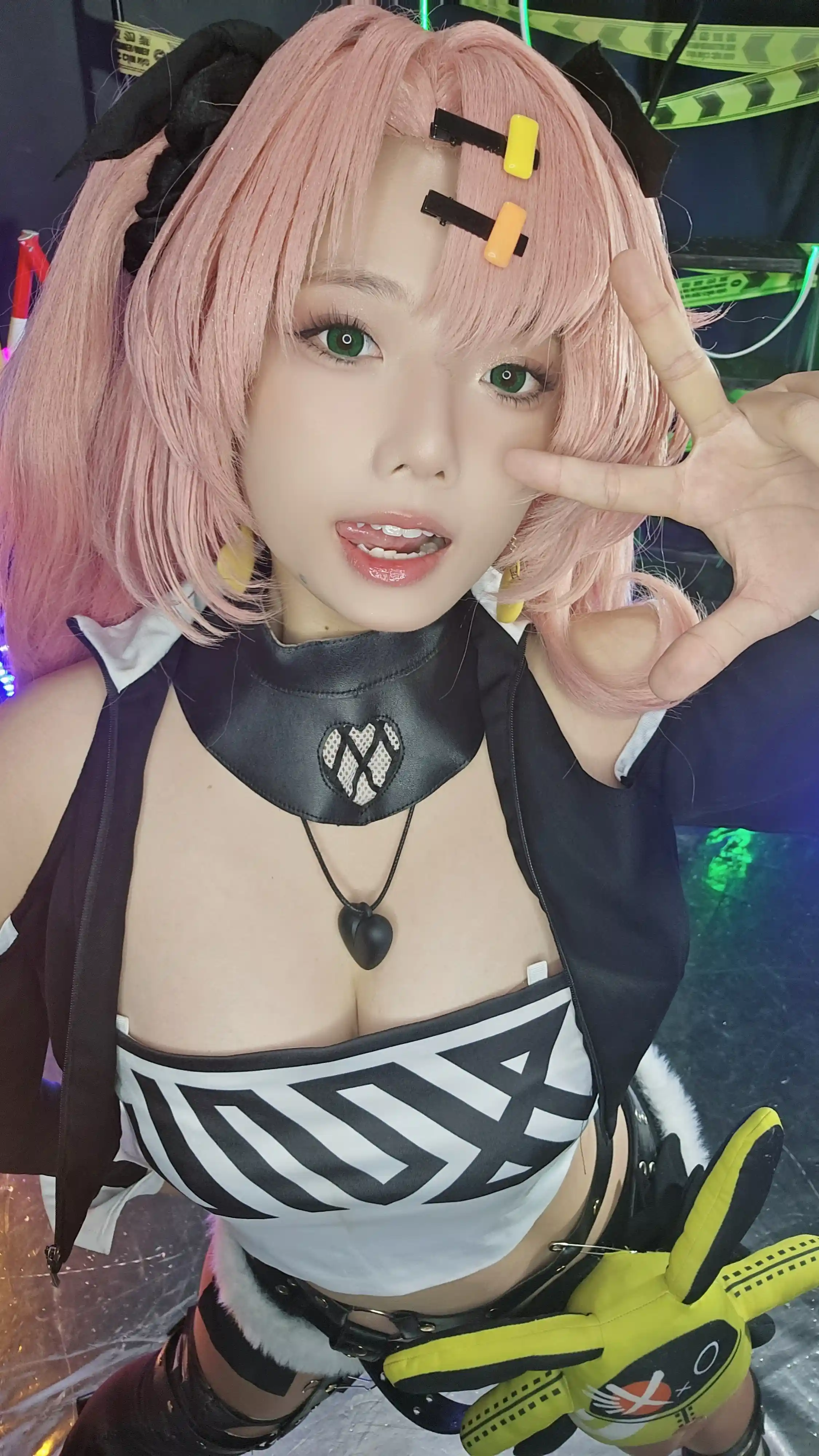 Messie Huang写真 cosplay Nicole Demara - Zenless Zone Zero (83).webp