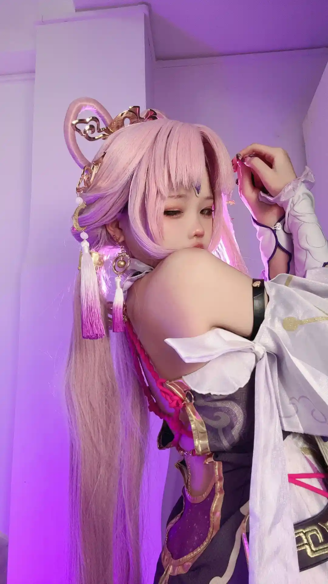 小瑶幺幺 (xiaoyaoyaoyao12) cosplay Fu Xuan - HonkaiStar Rail (8).webp