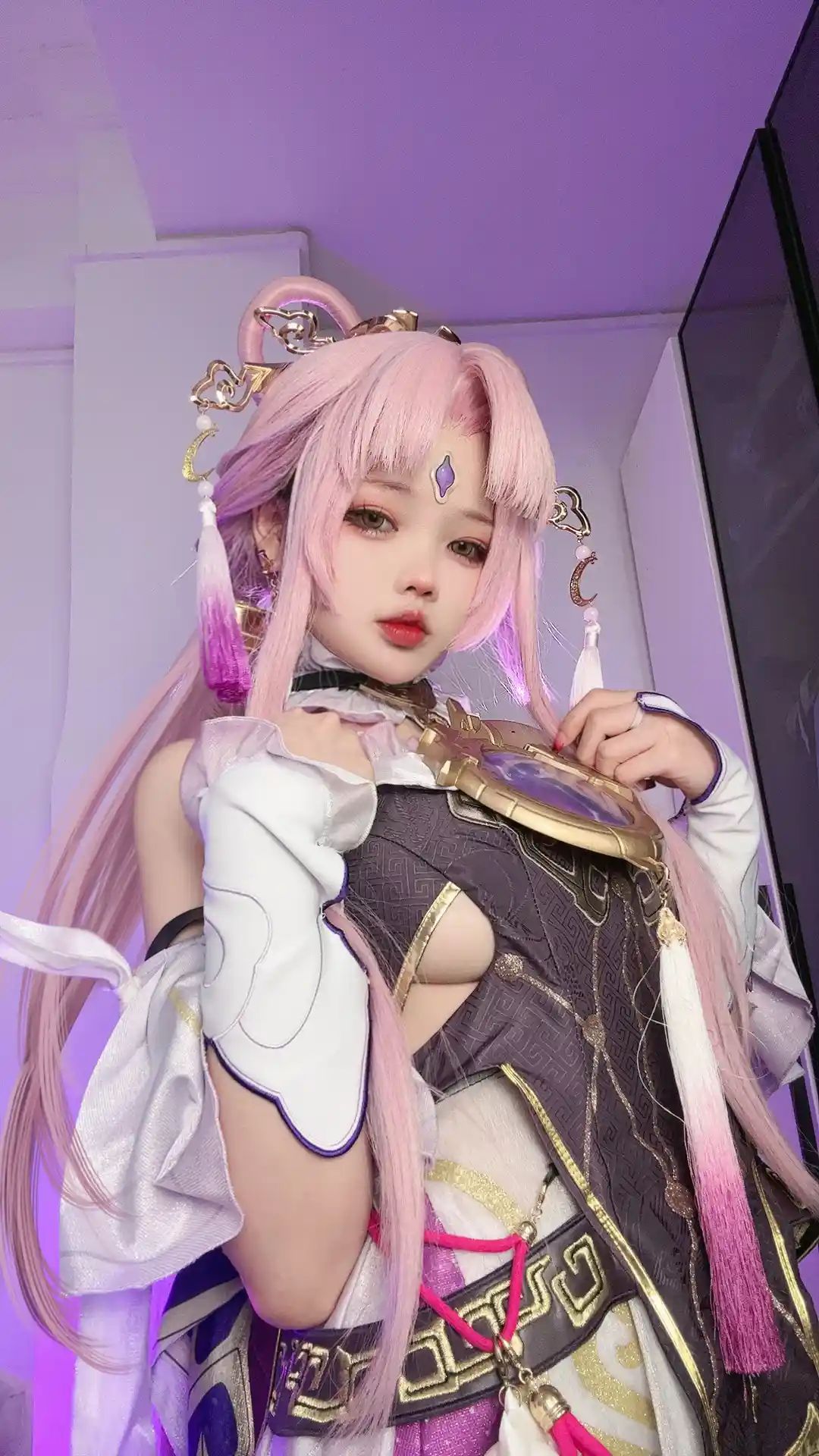 小瑶幺幺 (xiaoyaoyaoyao12) cosplay Fu Xuan - HonkaiStar Rail (4).webp