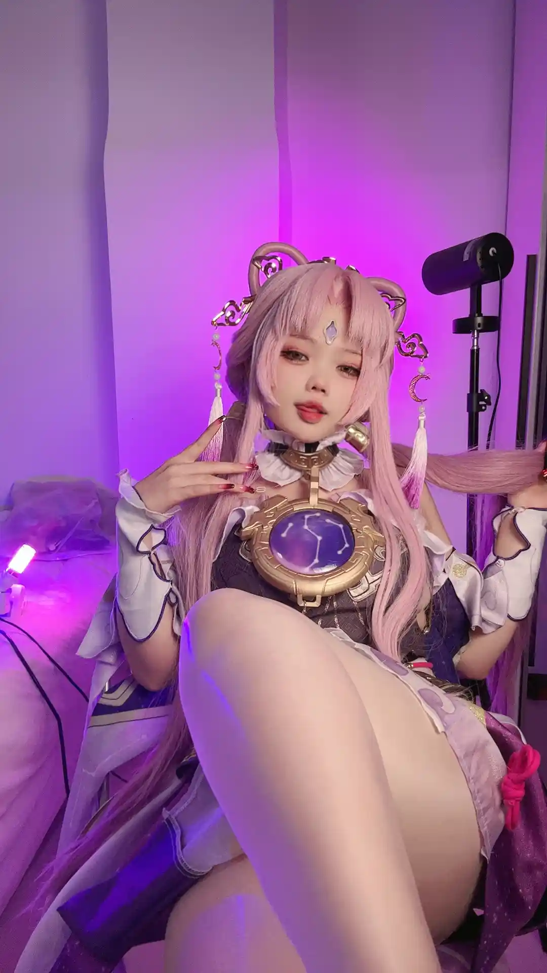 小瑶幺幺 (xiaoyaoyaoyao12) cosplay Fu Xuan - HonkaiStar Rail (23).webp