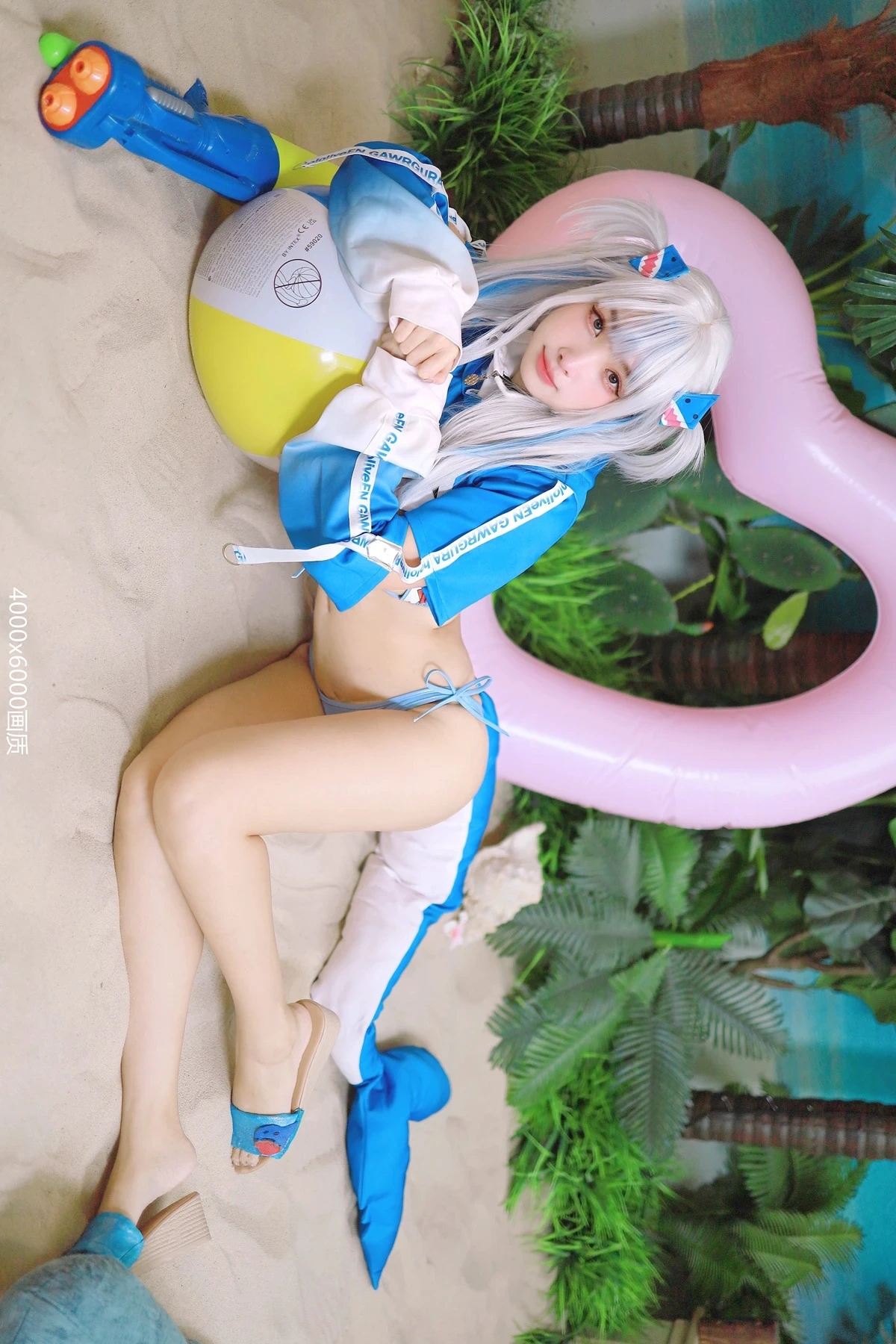 慕慕Momo – 鲨鱼工作服 Gura